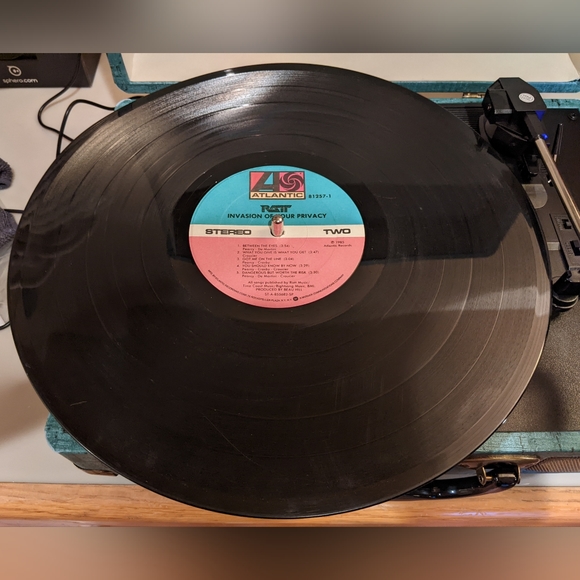 1985 Ratt Invasion of Your Privacy Original Vinyl Record - Picture 4 of 4